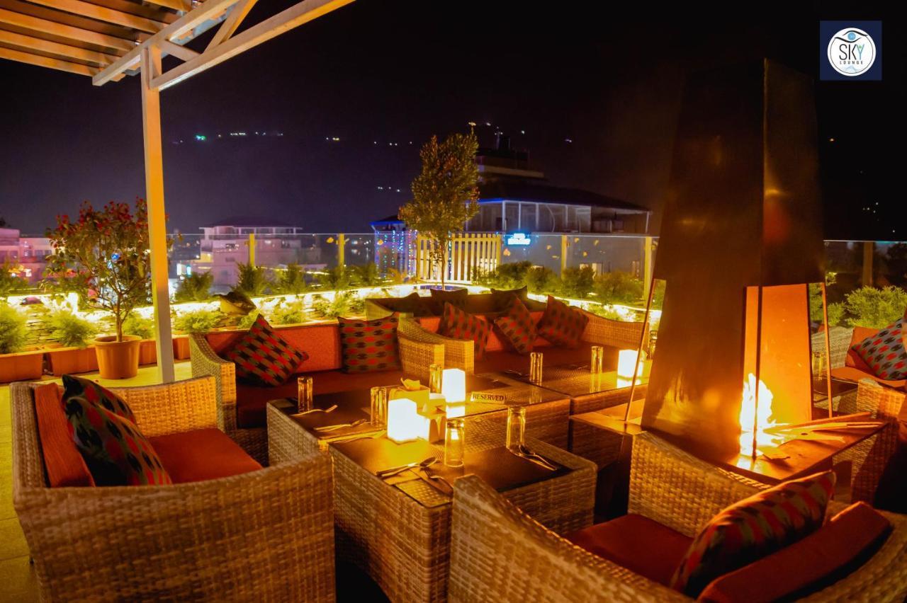 Himalayan Glory Inn Pokhara Exterior photo