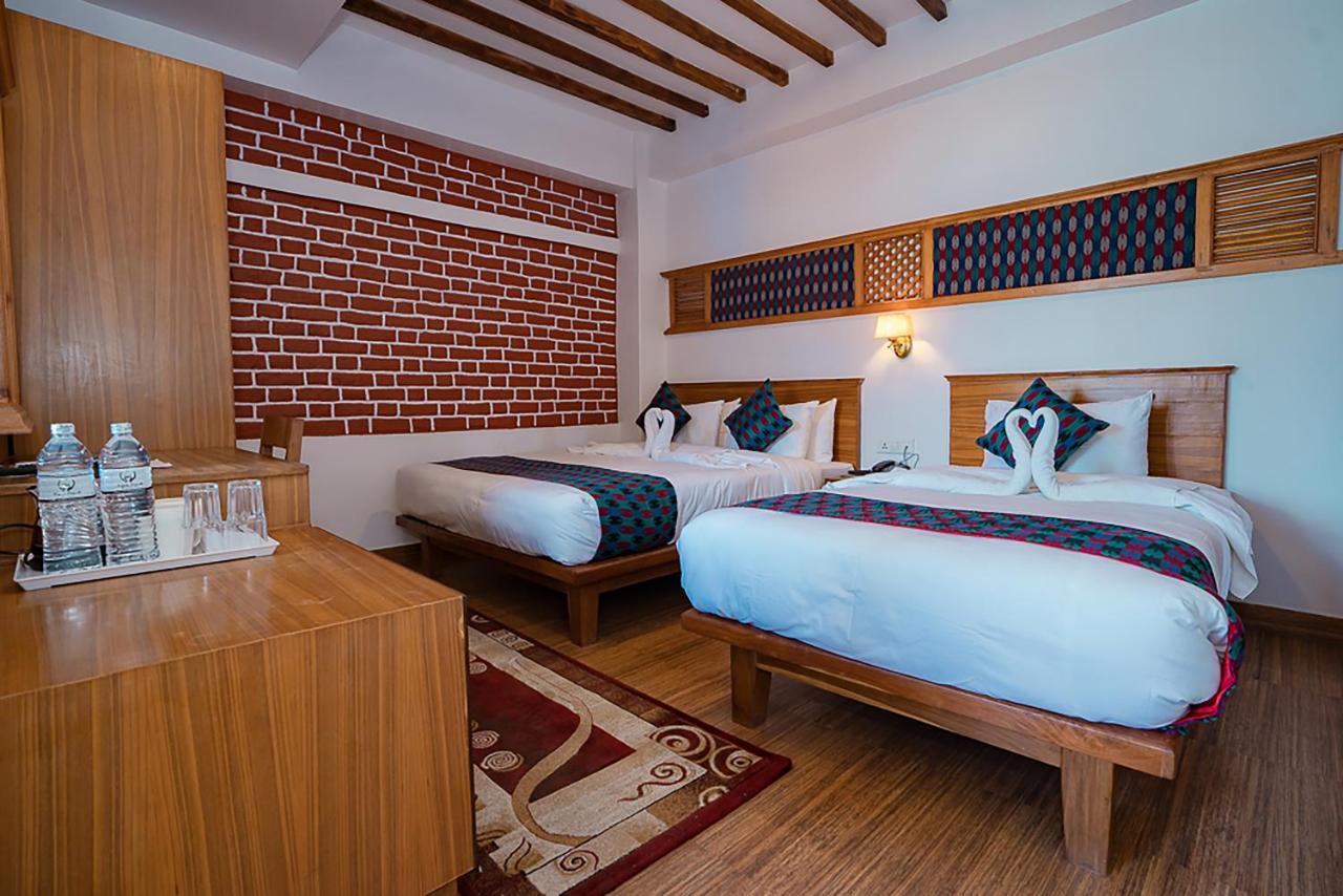 Himalayan Glory Inn Pokhara Exterior photo