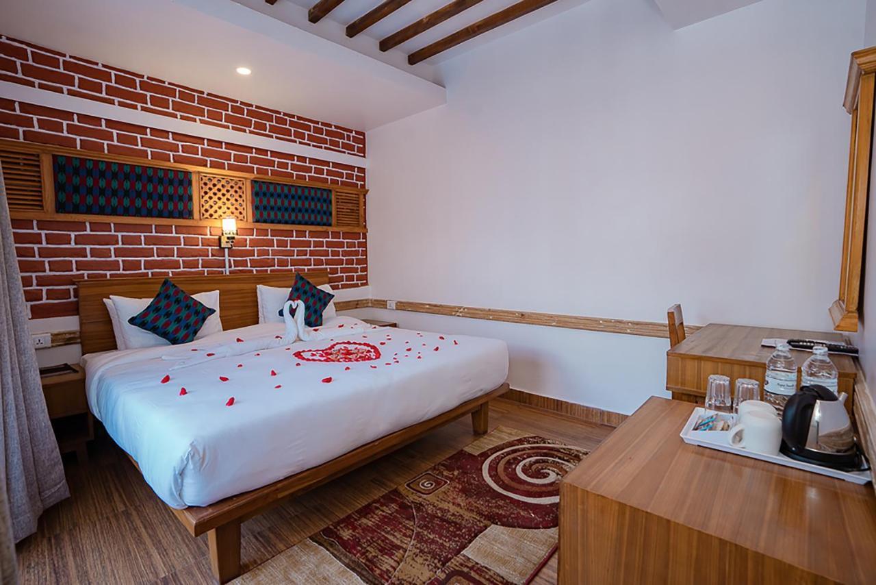 Himalayan Glory Inn Pokhara Exterior photo