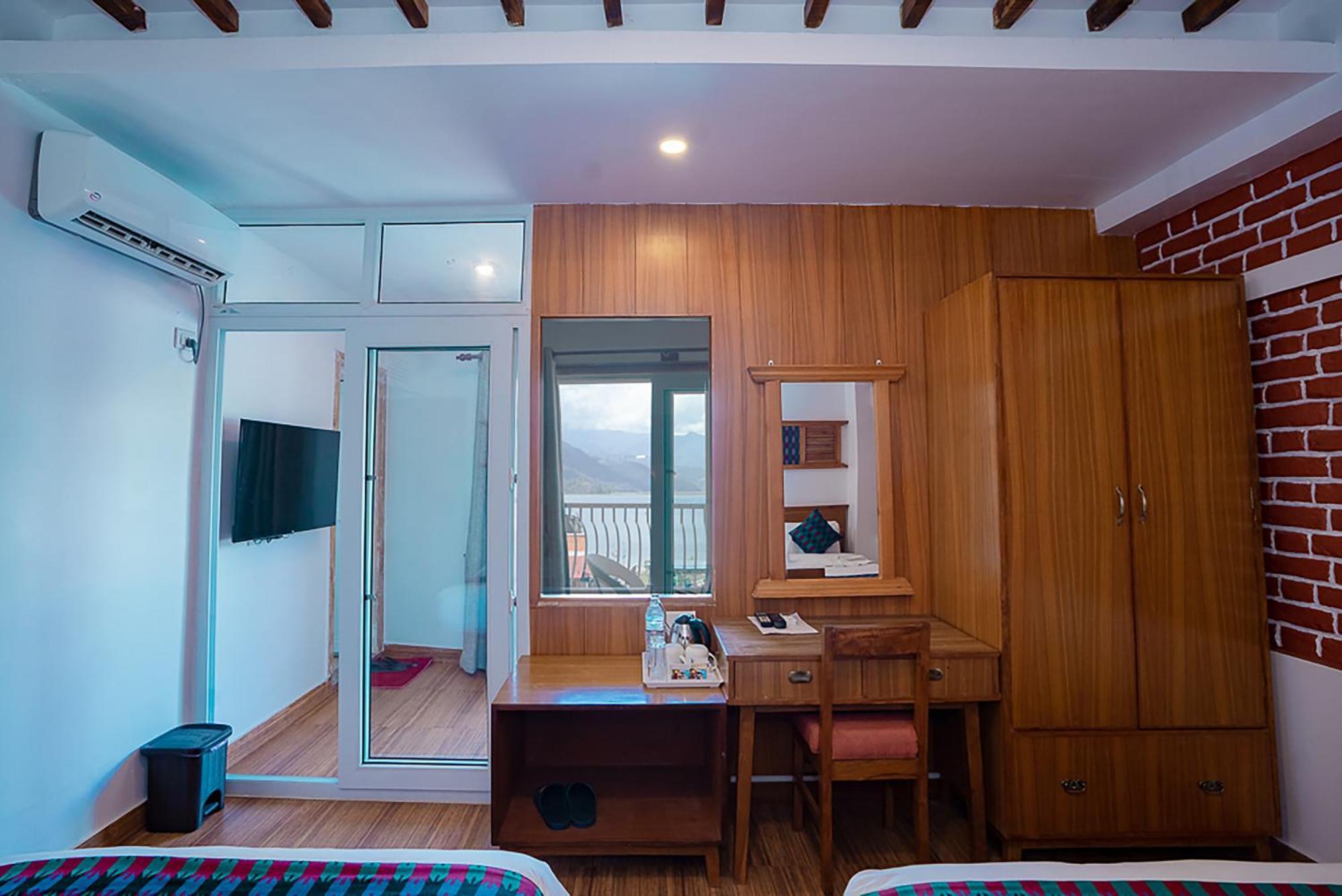 Himalayan Glory Inn Pokhara Exterior photo